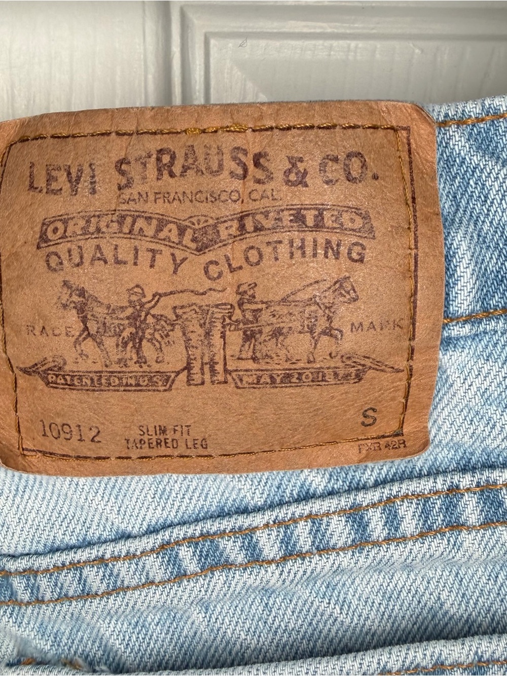 Levi's 912 Orange Tag Vintage Slim Fit Cut Off Shorts Women Sz 3 - 24" Waist - Picture 4 of 6